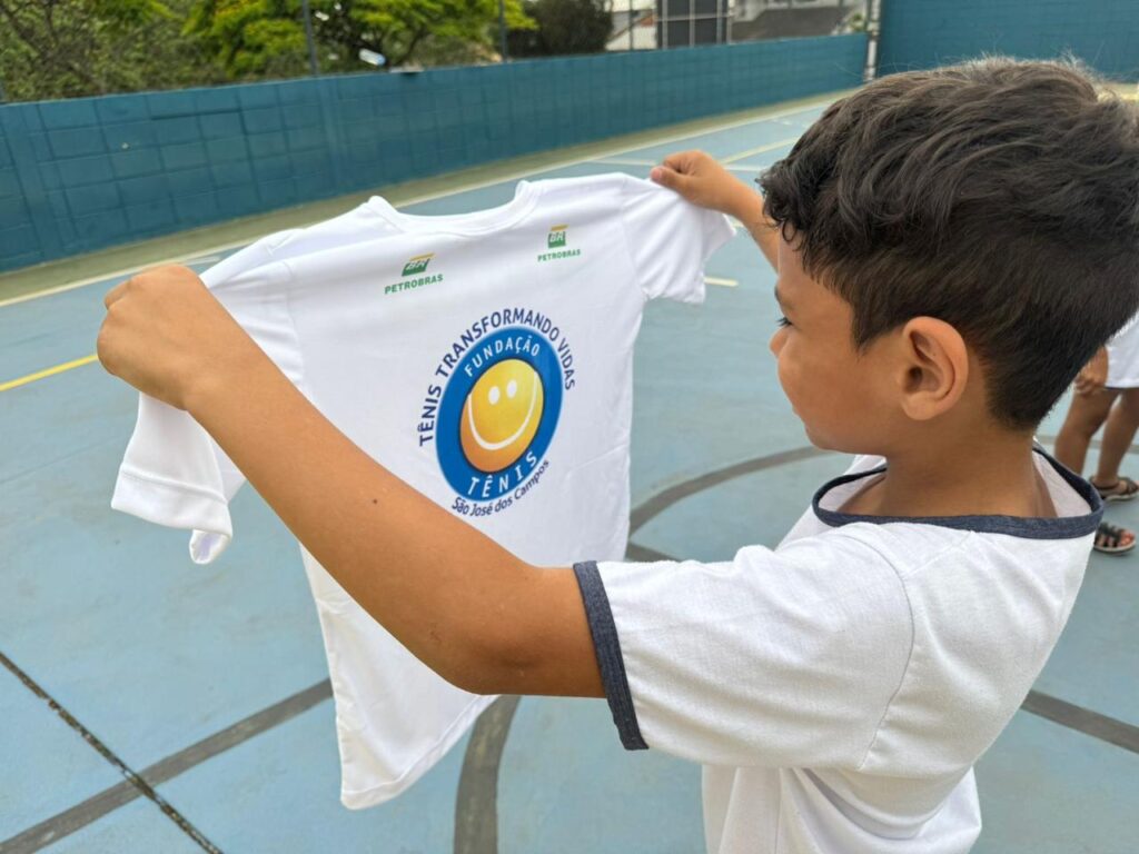 “Tênis Transformando Vidas” recebe novo uniforme